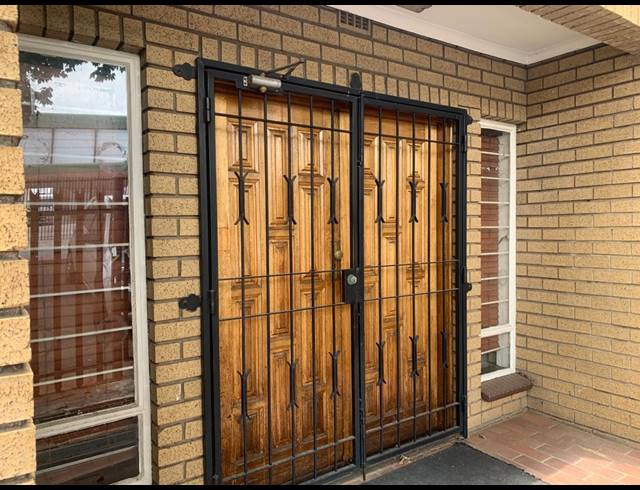500M² WAREHOUSE TO LET IN WYNBERG